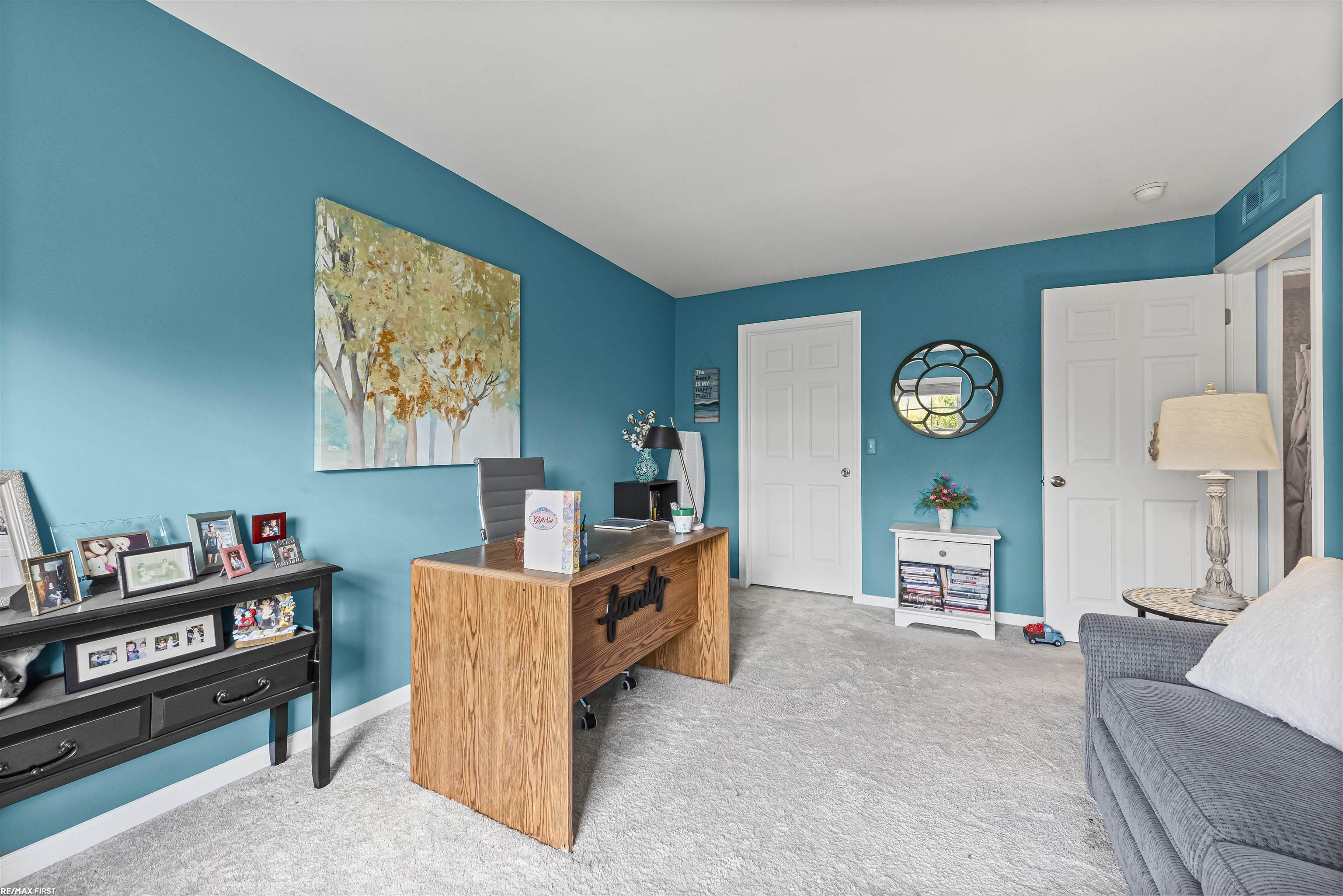 45691 Heather Ridge Drive Macomb, MI 48044 - Photo 26 of 37 50199760-e76944bf-b06f-4c9c-8175-e4b8b5135b27.JPG
