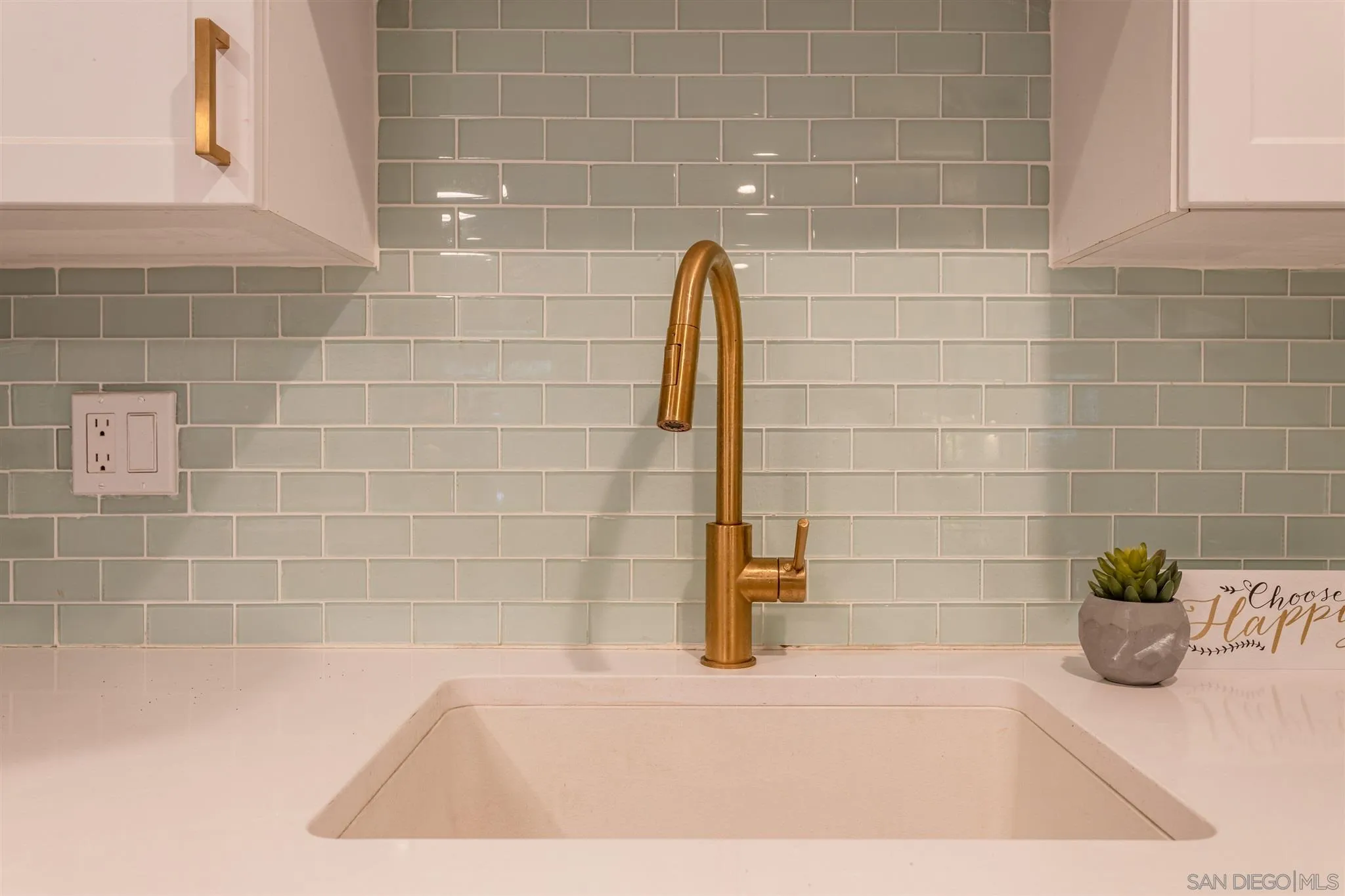 6354 Rancho Mission Road, Unit 508 San Diego, CA 92108 - Photo 5 of 19 Gallery Image 5