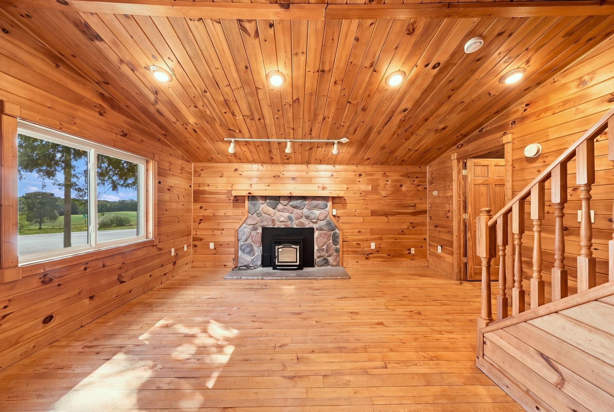 11010 East 8 Mile Road Tustin, MI 49688 - Photo 5 of 23 Gallery Image 5