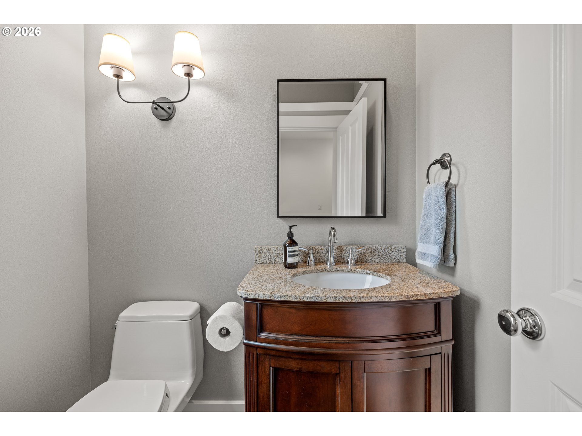 3426 Southwest Arnold Street Portland, OR 97219 - Photo 16 of 45