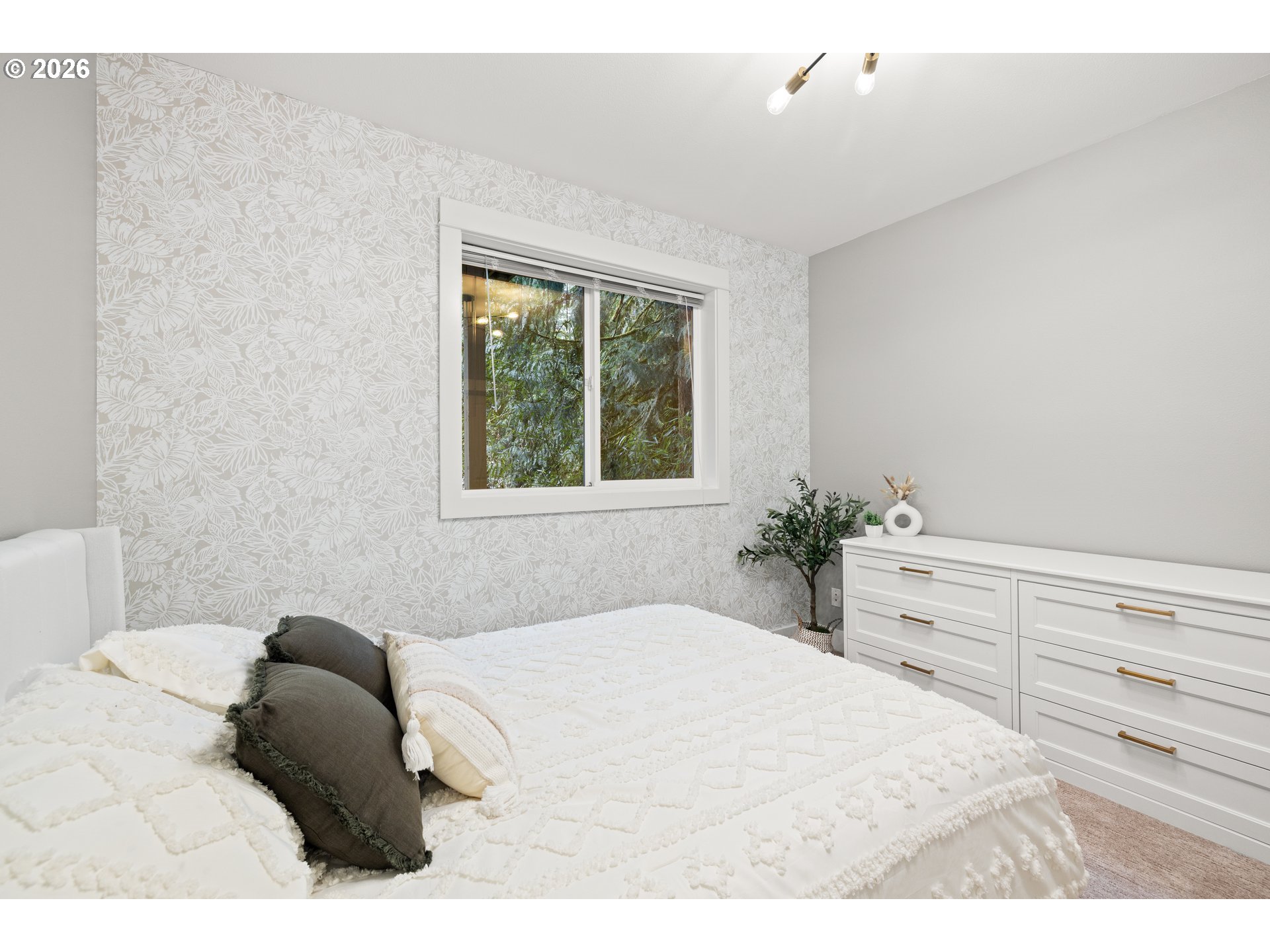 3426 Southwest Arnold Street Portland, OR 97219 - Photo 28 of 45