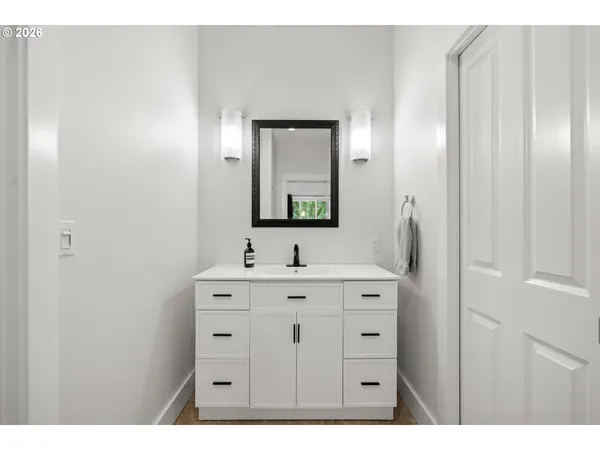 $615,000 | 3426 Southwest Arnold Street, Portland, OR 97219