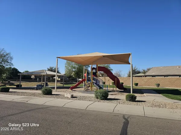 $1,950 | 3521 East Denim Trail, San Tan Valley, AZ 85143