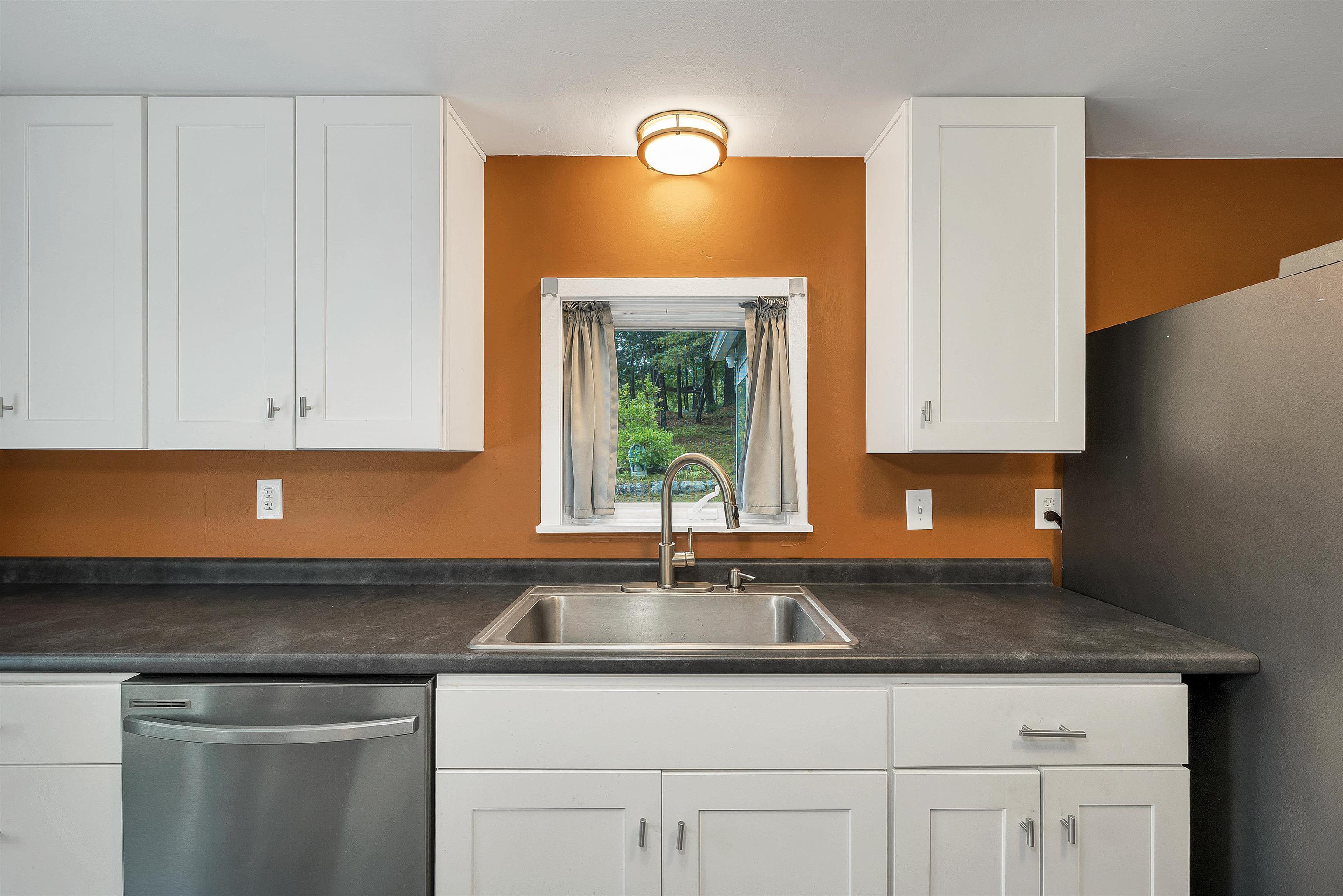 91 Oak Hill Road Concord, NH 03301 - Photo 13 of 60 Gallery Image 13