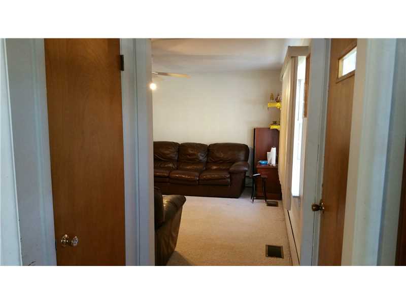 358 Budlong Road Cranston, RI 02920 - Photo 12 of 25 Living Room.