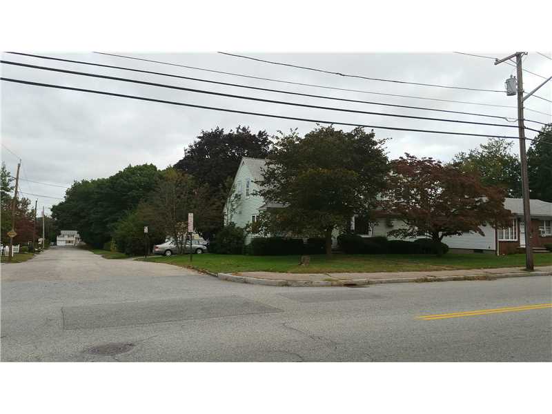 358 Budlong Road Cranston, RI 02920 - Photo 3 of 25 Exterior Front.