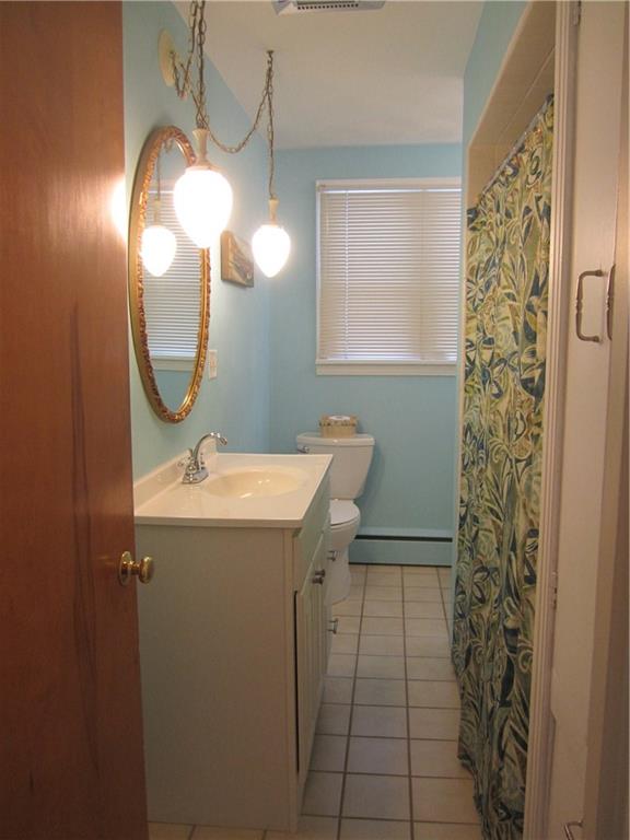 203 Murrysville Road Level Green, PA 15085 - Photo 8 of 24 Main Bath has full tub, vanity and even a window for natural light and fresh air.