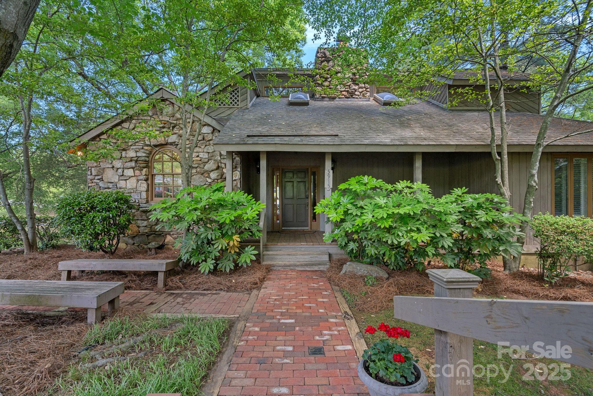 5915 Mamolake Road Charlotte, NC 28270 - Photo 1 of 40 Gallery Image 1
