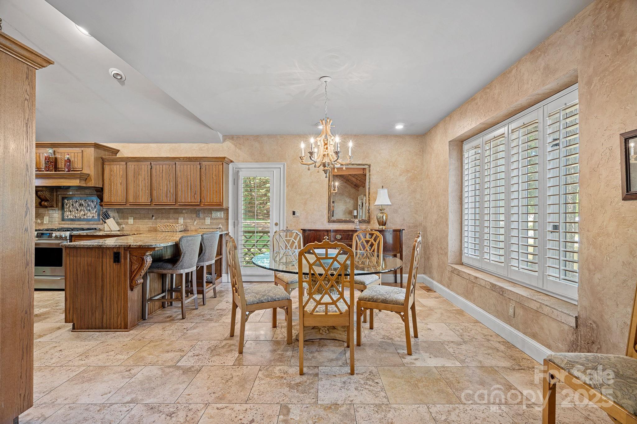5915 Mamolake Road Charlotte, NC 28270 - Photo 11 of 40 Gallery Image 11