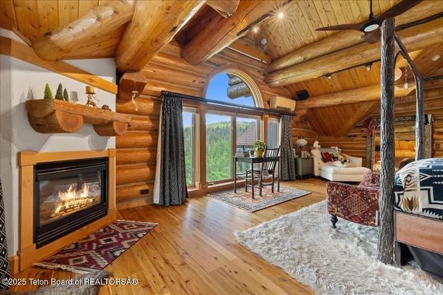 $3,695,000 | 4020 Bronco Road, Wilson, WY 83014