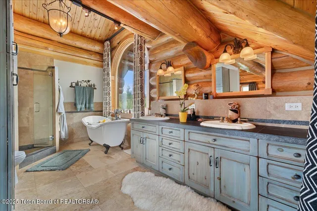 $3,695,000 | 4020 Bronco Road, Wilson, WY 83014