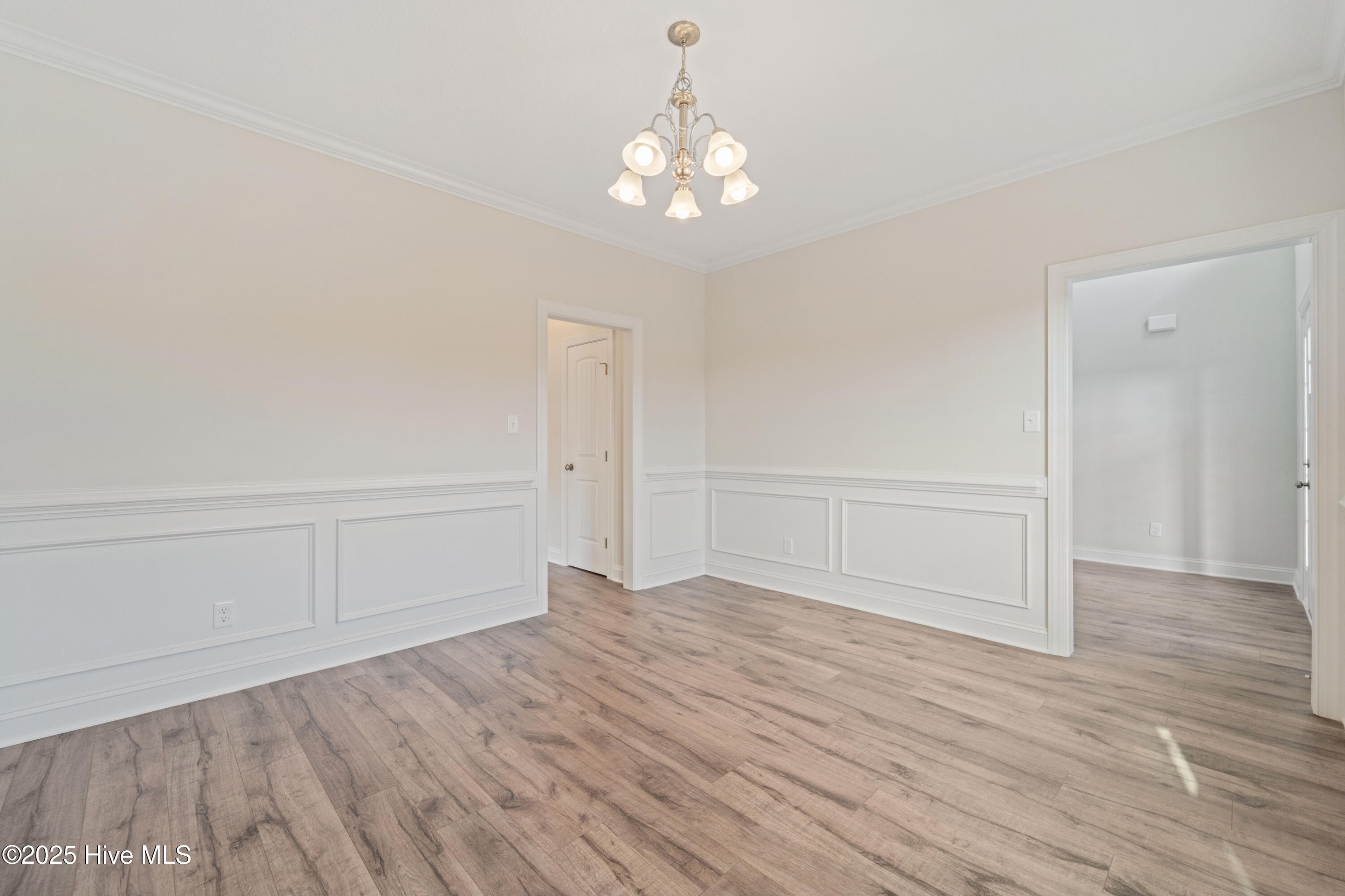 718 Regiment Road Jacksonville, NC 28546 - Photo 7 of 34 DSC07510