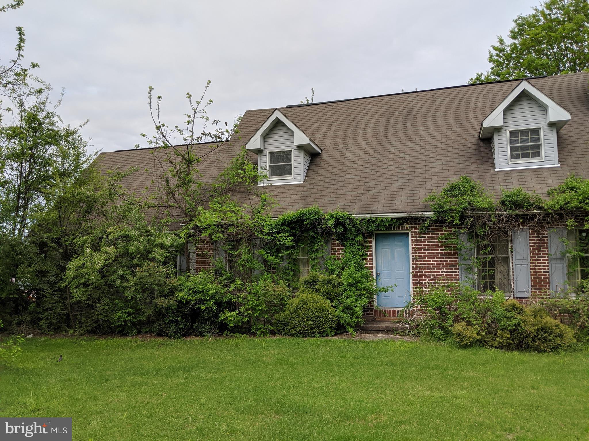 807 Old Fritztown Road Reading, PA 19608 - Photo 1 of 34