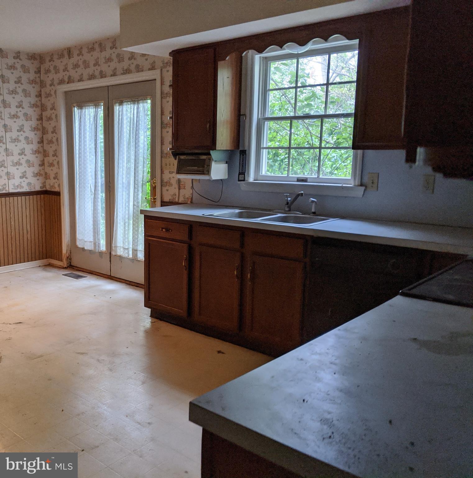 807 Old Fritztown Road Reading, PA 19608 - Photo 14 of 34