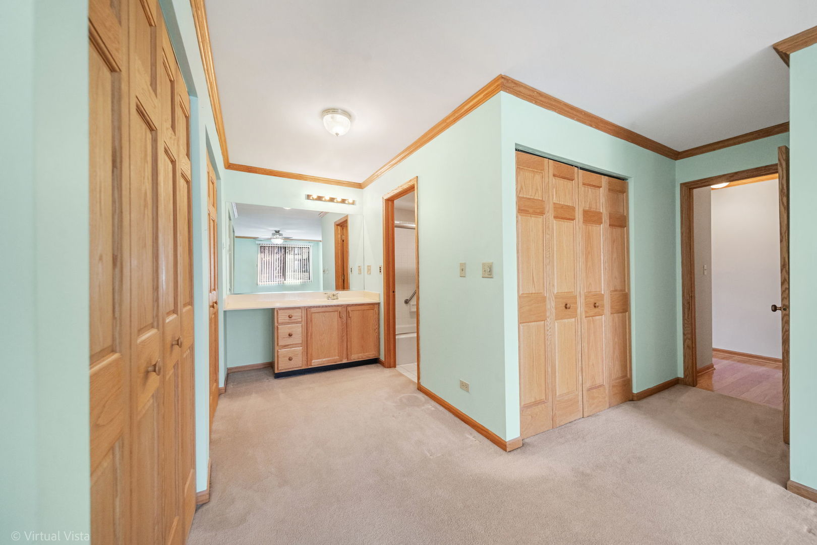 450 Raintree Court, Unit 1P Glen Ellyn, IL 60137 - Photo 16 of 19 Gallery Image 16