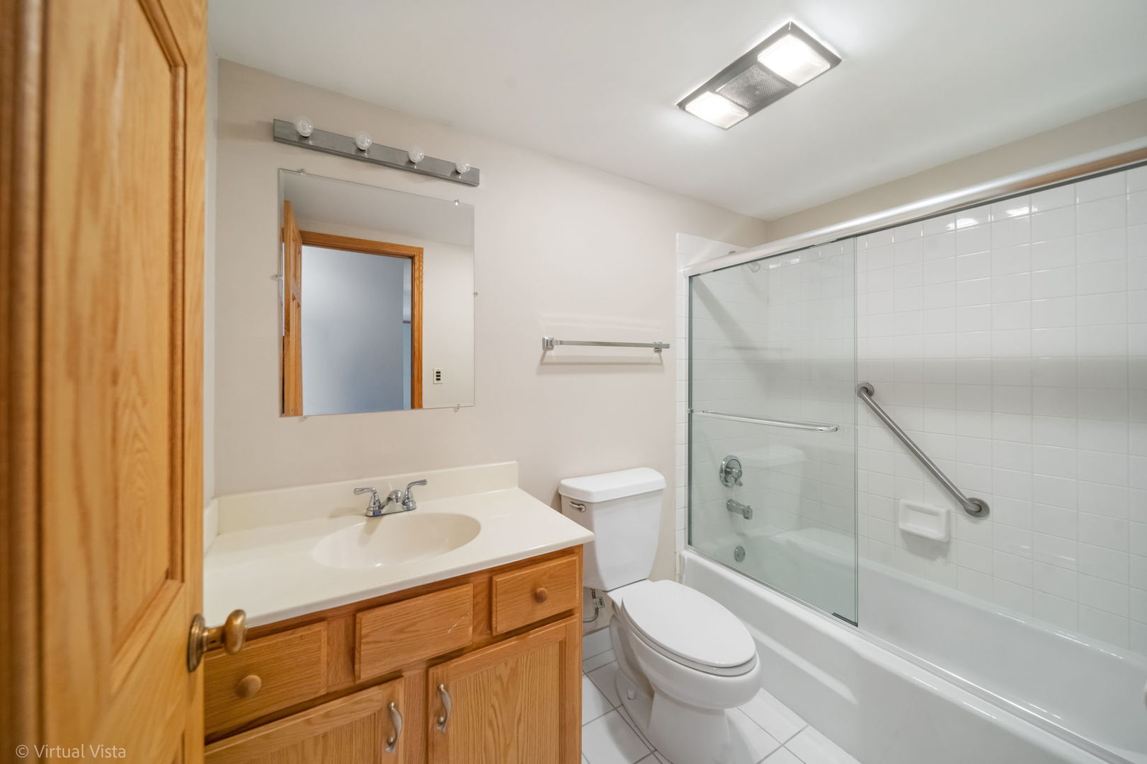 450 Raintree Court, Unit 1P Glen Ellyn, IL 60137 - Photo 19 of 19 Gallery Image 19
