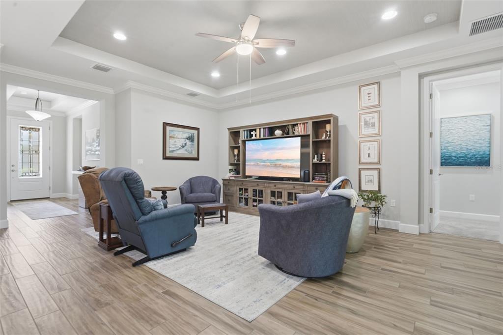 103 Old Moss Circle DeLand, FL 32724 - Photo 4 of 30