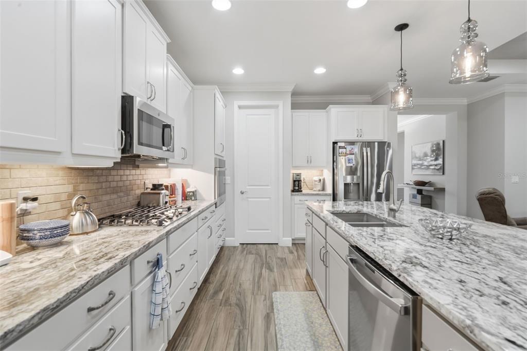 103 Old Moss Circle DeLand, FL 32724 - Photo 8 of 30