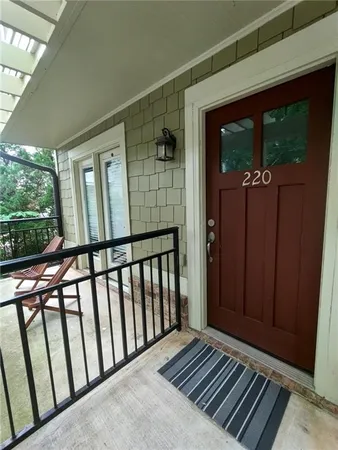 $255,000 | 660 South Barnett Shoals Road, Unit 220, Athens, GA 30605