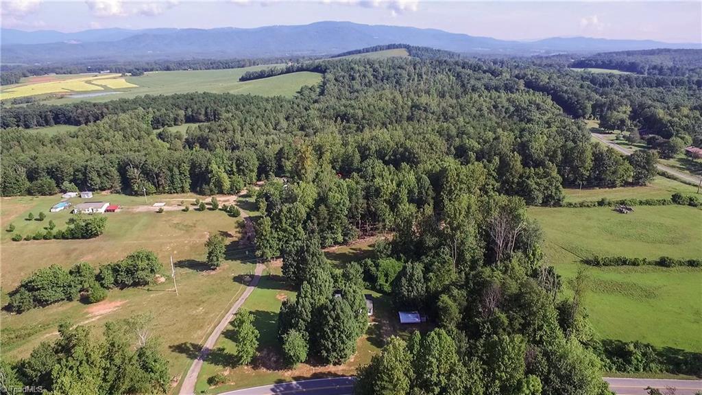 260 Spicer Road Elkin, NC 28621 - Photo 22 of 24 Gallery Image 22