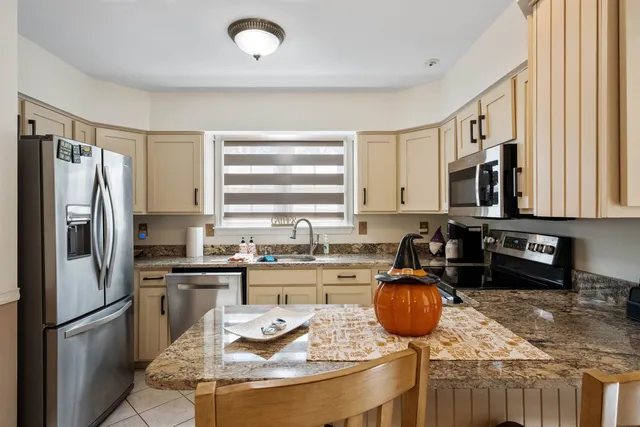 $549,900 | 6 Independence Way, Unit A, Laconia, NH 03246