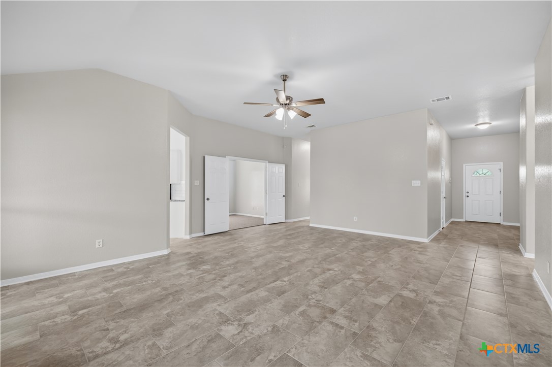 2901 Hydrangea Avenue Killeen, TX 76549 - Photo 5 of 29