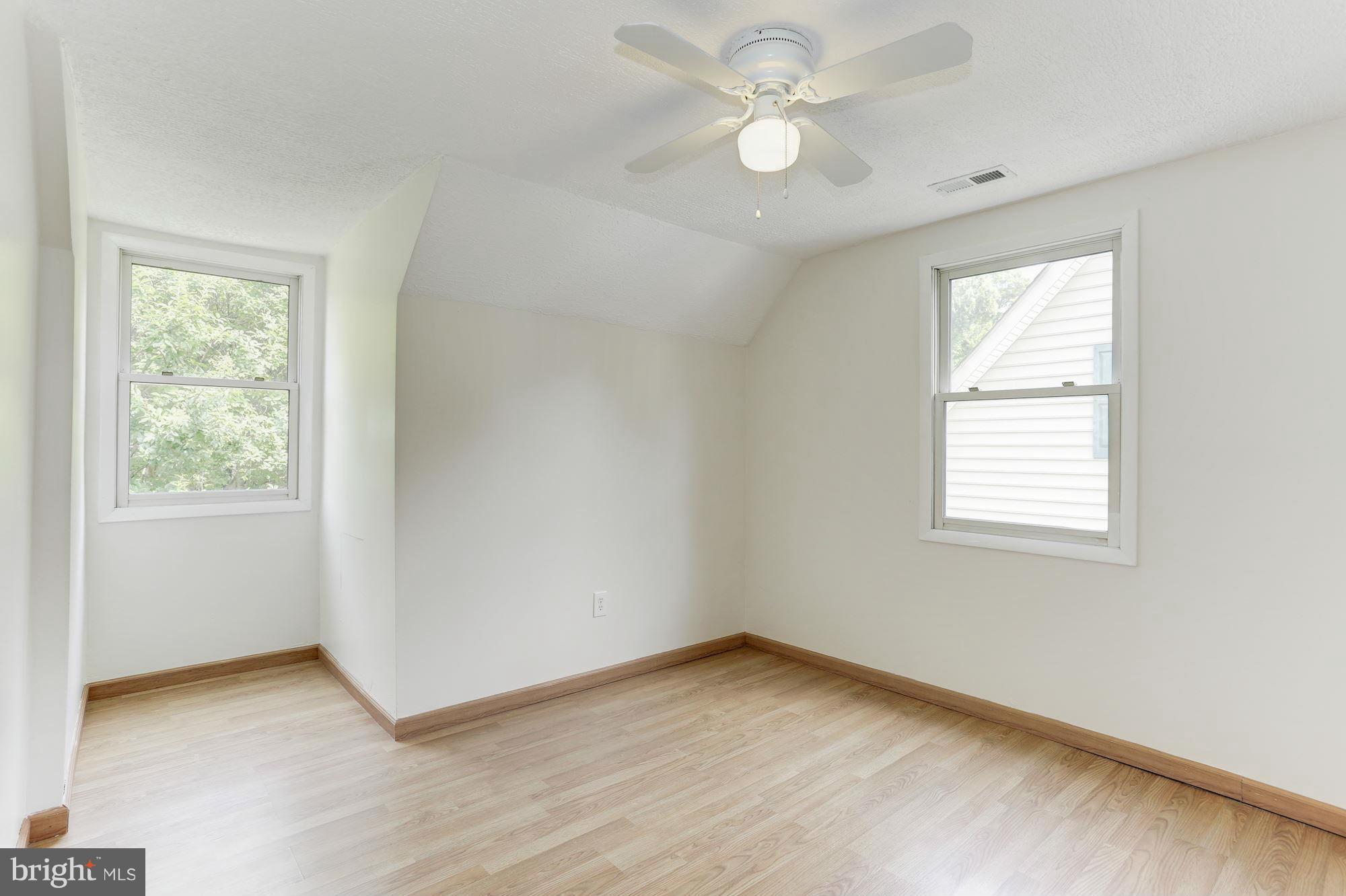 1201 Steamboat Road Shady Side, MD 20764 - Photo 17 of 27 Home office or quest room