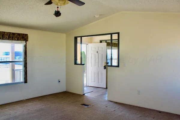 $170,000 | 229 Montana Drive, Cactus, TX 79029