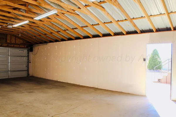 $170,000 | 229 Montana Drive, Cactus, TX 79029