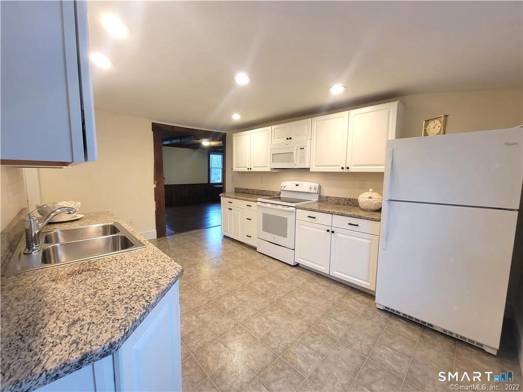14 Prospect Hill Road, Unit B New Milford, CT 06776 - Photo 5 of 26