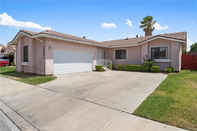 $2,950 | 2258 Gregory Avenue, Palmdale, CA 93550