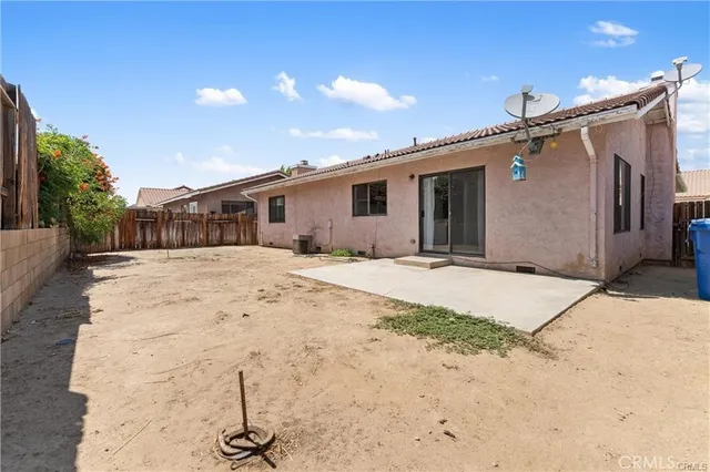$2,950 | 2258 Gregory Avenue, Palmdale, CA 93550