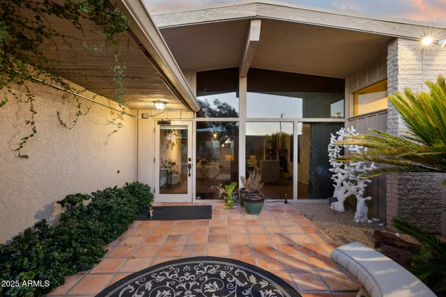 $2,000,000 | 1522 West Myrtle Avenue, Phoenix, AZ 85021