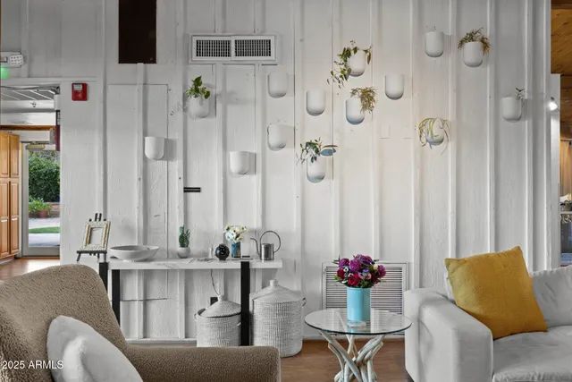 $2,000,000 | 1522 West Myrtle Avenue, Phoenix, AZ 85021