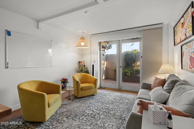 $2,000,000 | 1522 West Myrtle Avenue, Phoenix, AZ 85021