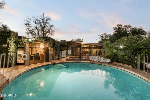 $2,000,000 | 1522 West Myrtle Avenue, Phoenix, AZ 85021