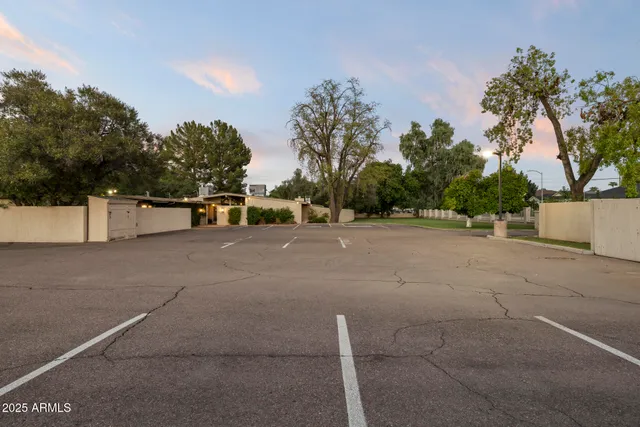 $2,000,000 | 1522 West Myrtle Avenue, Phoenix, AZ 85021