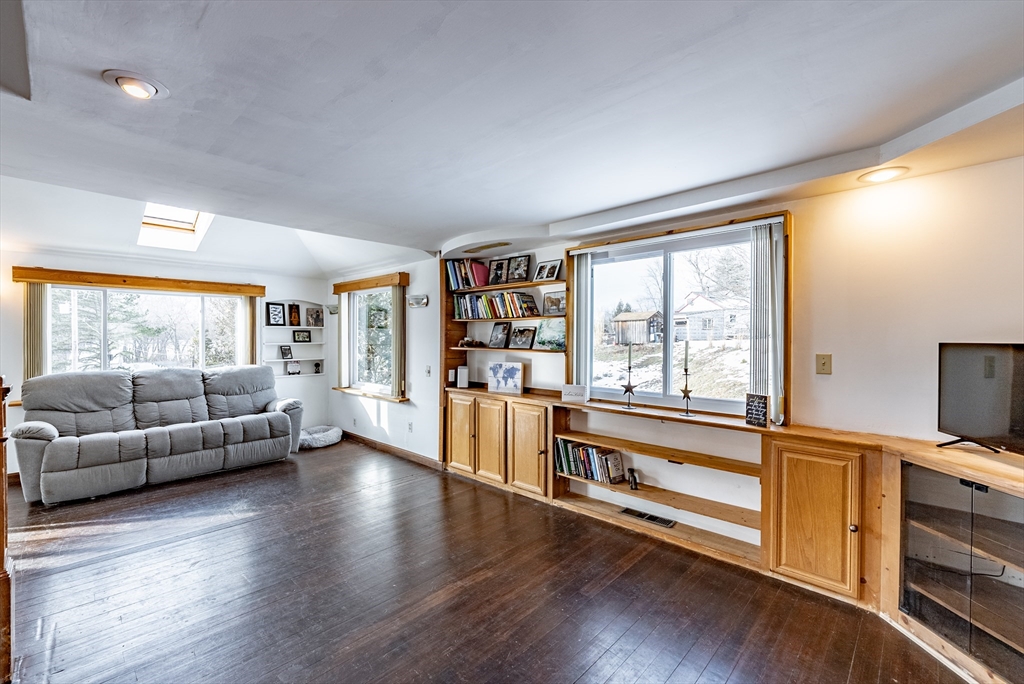 46 Miller Road Southwick, MA 01077 - Photo 9 of 39 Gallery Image 9