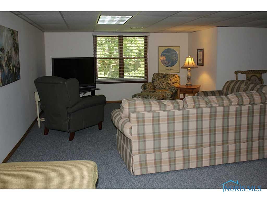 1237 Fallen Timbers Drive Defiance, OH 43512 - Photo 15 of 20 Gallery Image 15