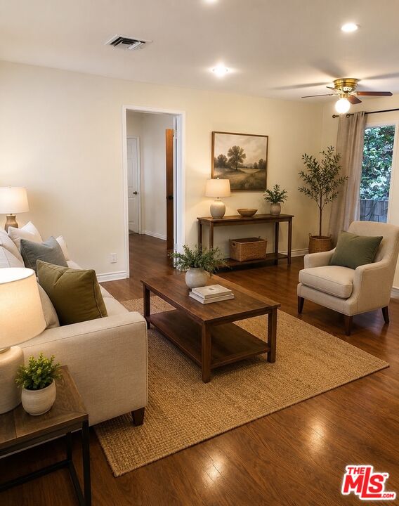 20319 Ingomar Street Winnetka, CA 91306 - Photo 2 of 9