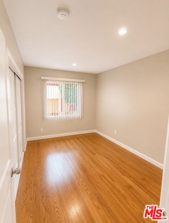 20319 Ingomar Street Winnetka, CA 91306 - Photo 8 of 9