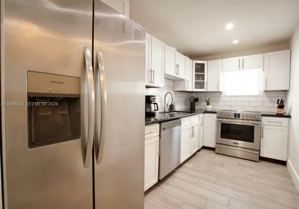 $7,200 | 3675 Southwest 26th Street, Miami, FL 33133