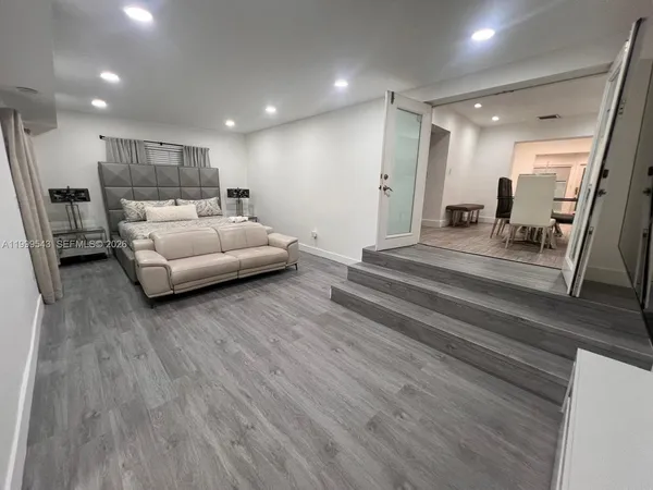 $7,200 | 3675 Southwest 26th Street, Miami, FL 33133