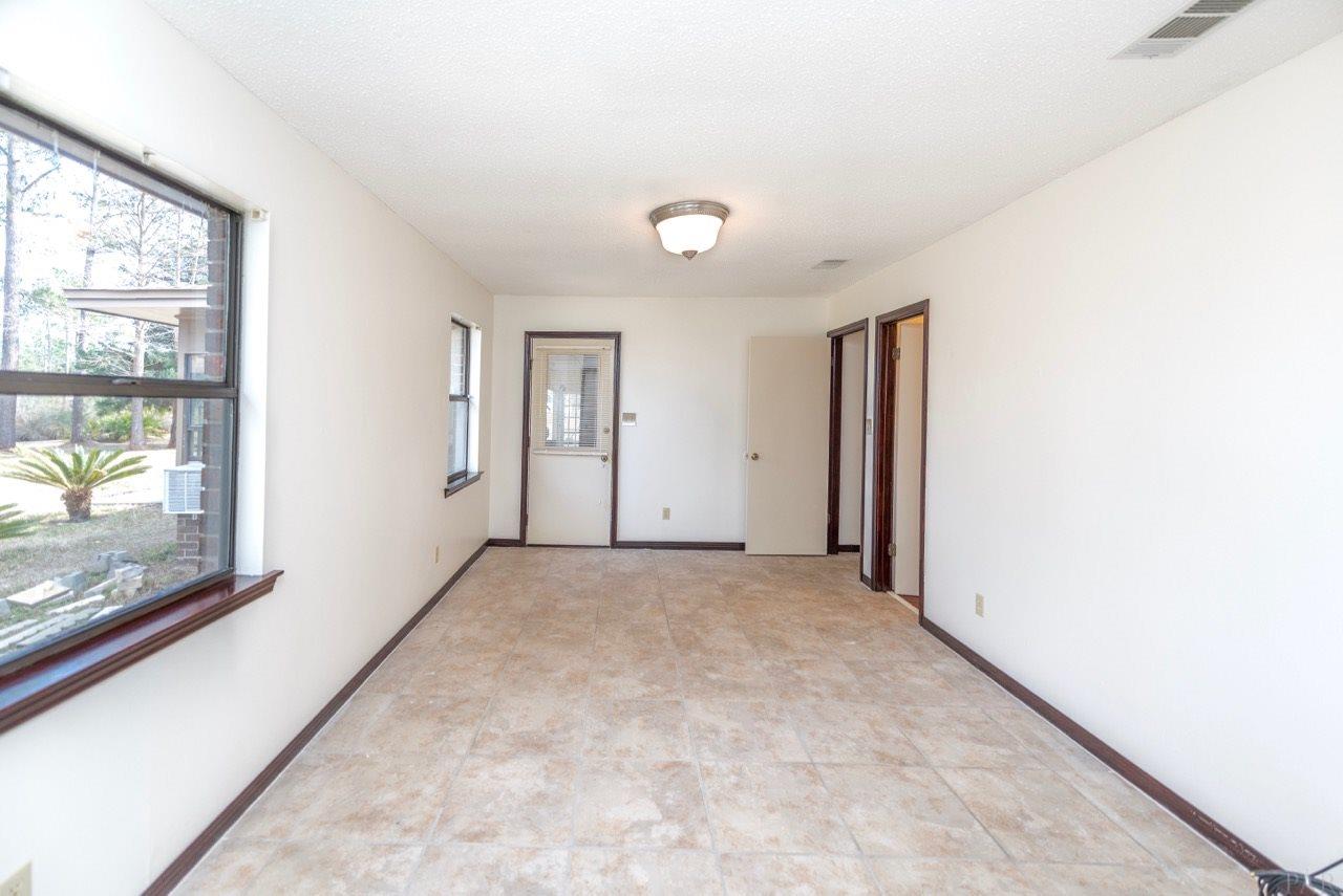 480 Riola Place Pensacola, FL 32506 - Photo 17 of 48 Gallery Image 17