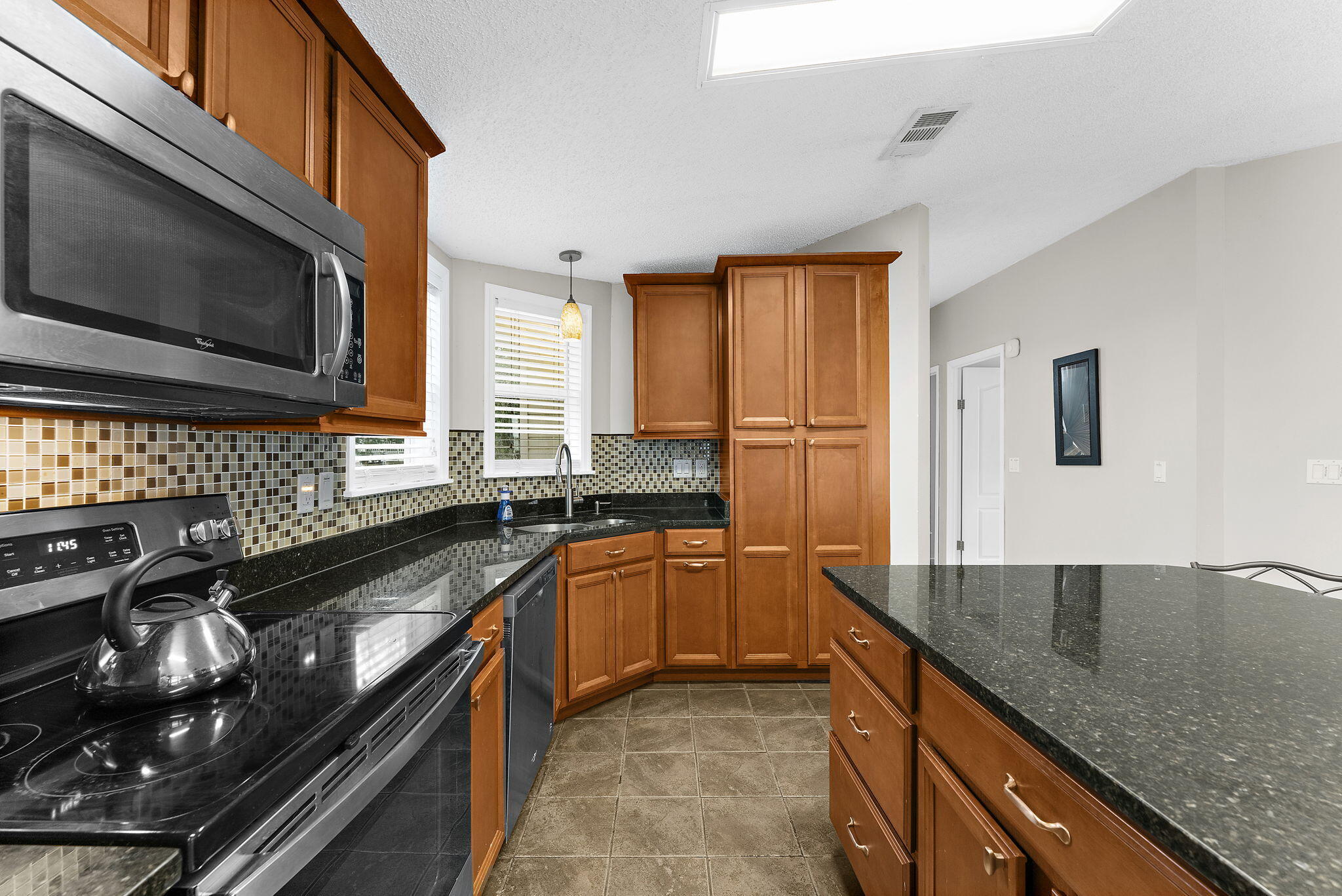 1606 Terns Nest Road Charleston, SC 29412 - Photo 13 of 49 13-web-or-mls-DSC05537