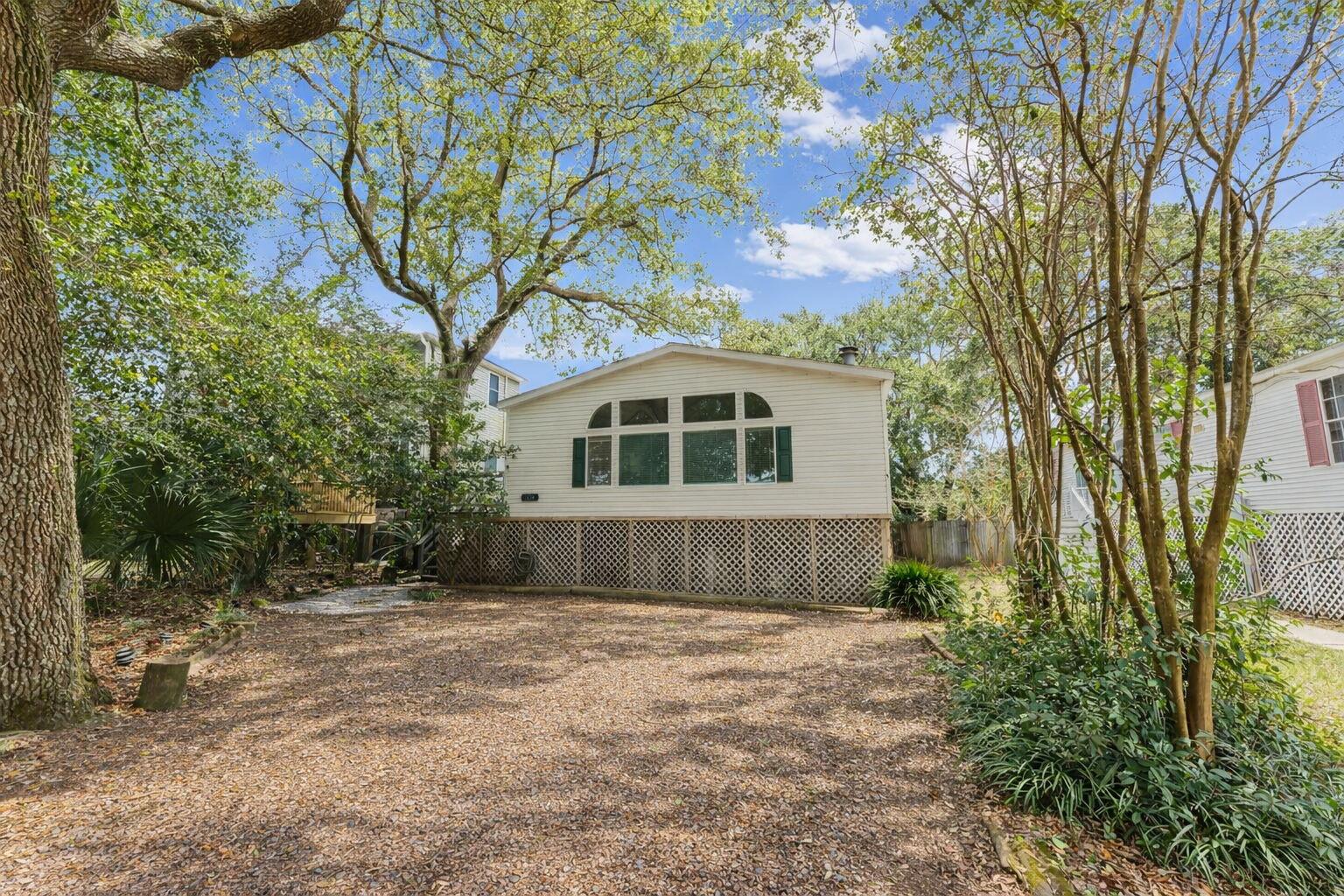 1606 Terns Nest Road Charleston, SC 29412 - Photo 2 of 49 2-web-or-mls-698055F9-DD75-493F-8D0E-7BD