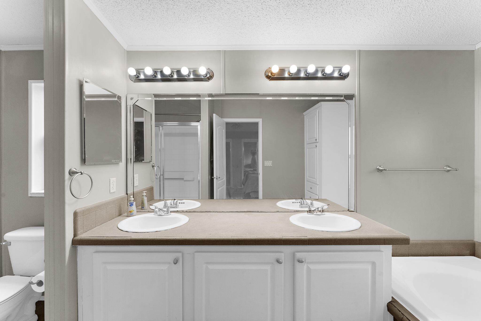 1606 Terns Nest Road Charleston, SC 29412 - Photo 23 of 49 23-web-or-mls-DSC05557