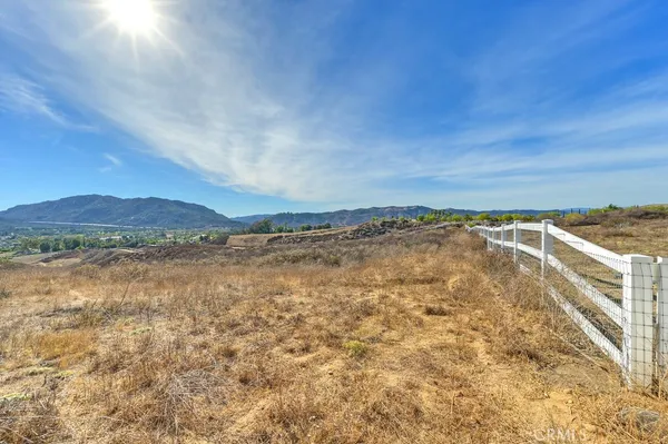 $1,200,000 | 43677 Calle De Velardo, Temecula, CA 92592