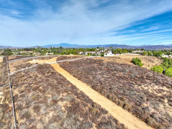 $1,200,000 | 43677 Calle De Velardo, Temecula, CA 92592