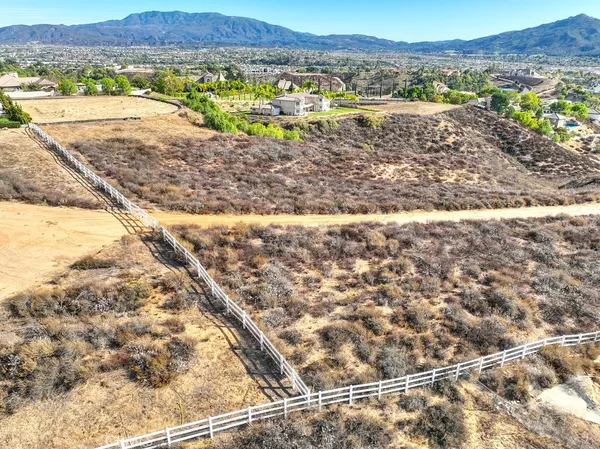 $1,200,000 | 43677 Calle De Velardo, Temecula, CA 92592